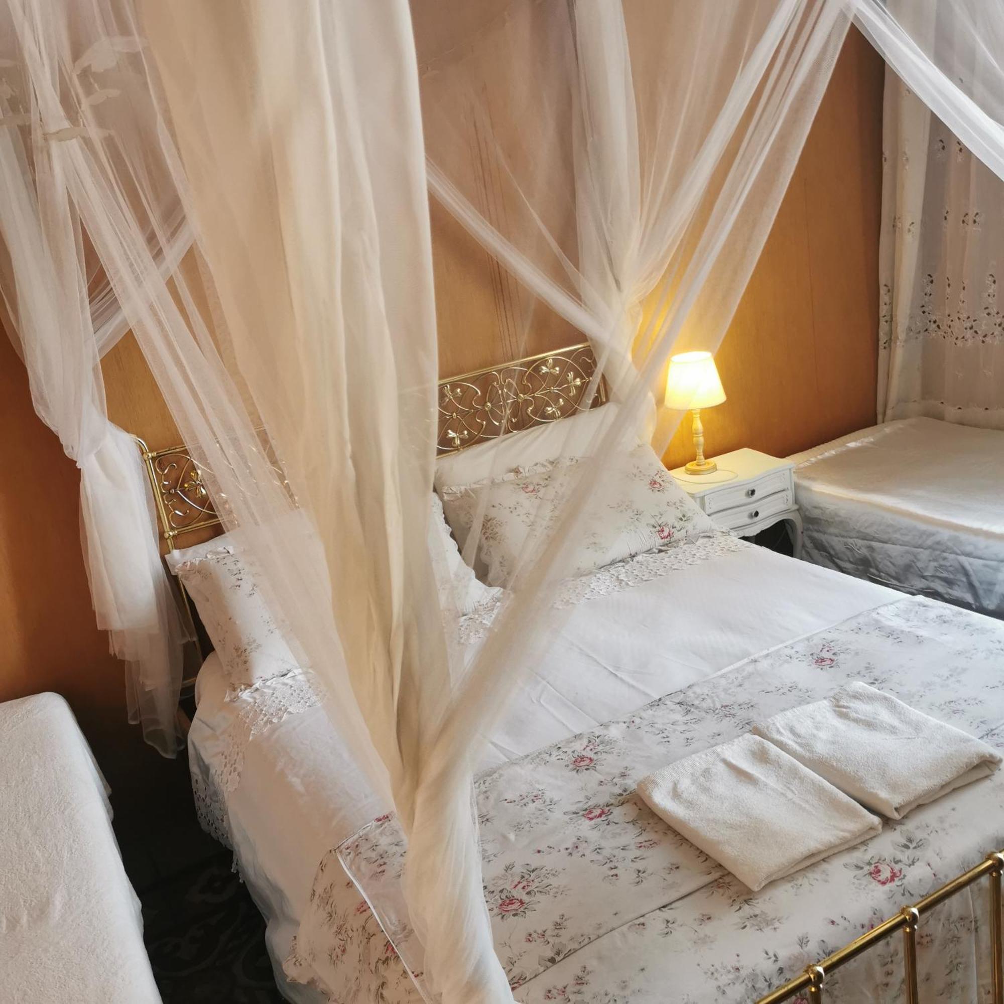 Albisola Bed And Breakfast Albisola Superiore Exterior photo