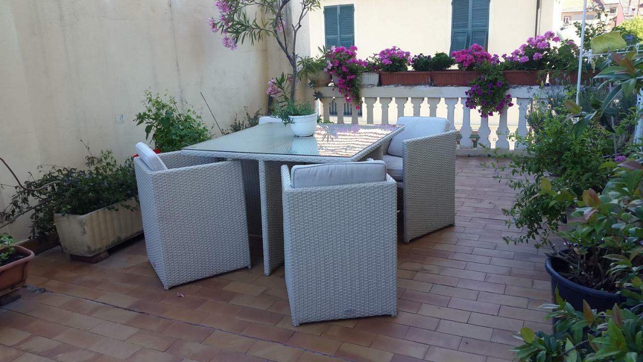 Albisola Bed And Breakfast Albisola Superiore Exterior photo