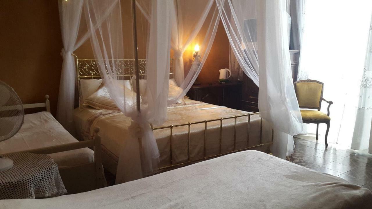 Albisola Bed And Breakfast Albisola Superiore Exterior photo